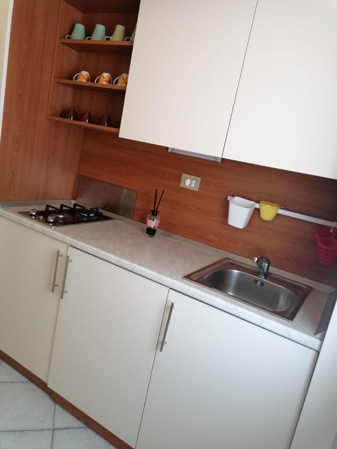 Aparthotel Baia Dei Delfini Furnari Esterno foto