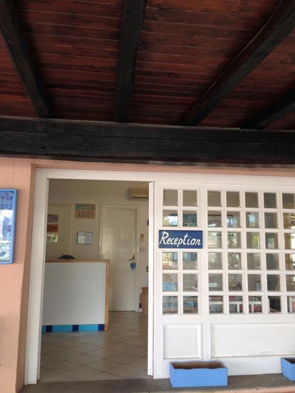 Aparthotel Baia Dei Delfini Furnari Esterno foto
