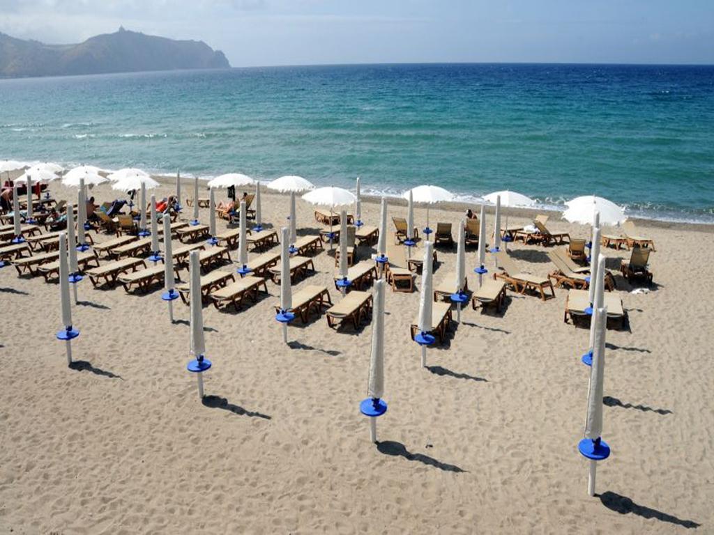 Aparthotel Baia Dei Delfini Furnari Esterno foto
