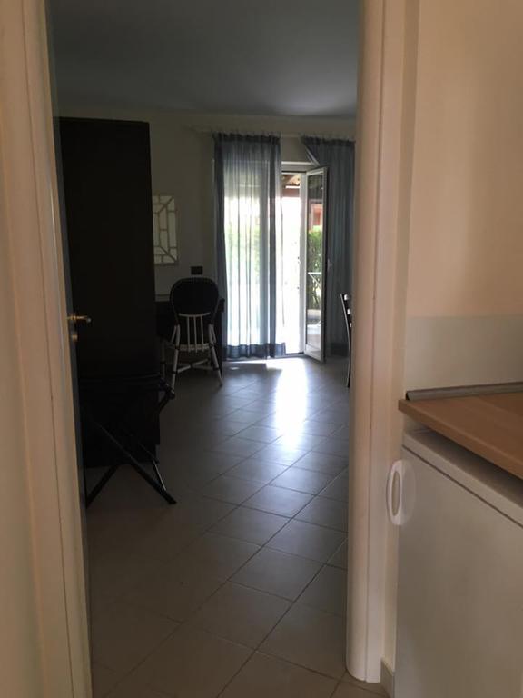 Aparthotel Baia Dei Delfini Furnari Esterno foto