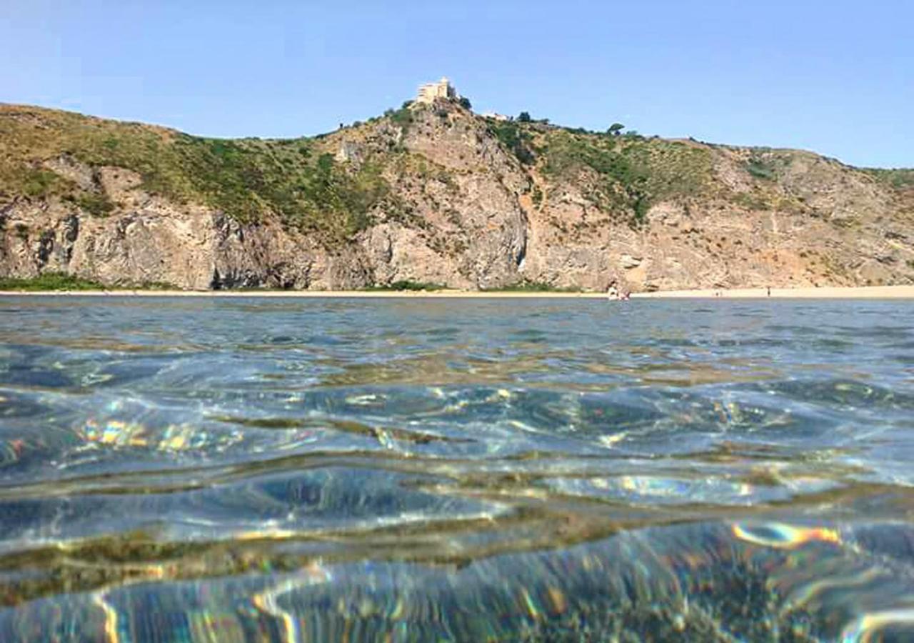 Aparthotel Baia Dei Delfini Furnari Esterno foto